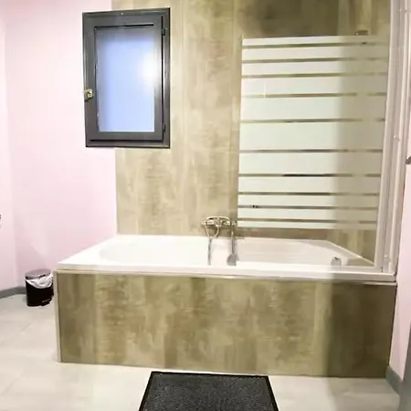 فيلة Carcalove - Piscine, Billard, Jacuzzi, 10 Personnes